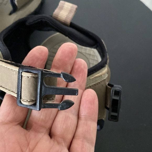 Men’s New Balance 401 sandals! Very wide fit! Size 10D - Picture 10 of 15